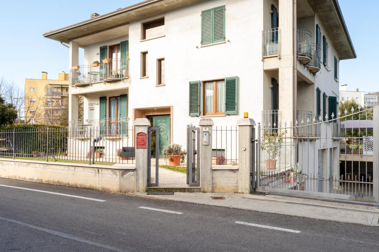 Casa Del Giardino Bright Apartment Bastia Umbra Exterior foto